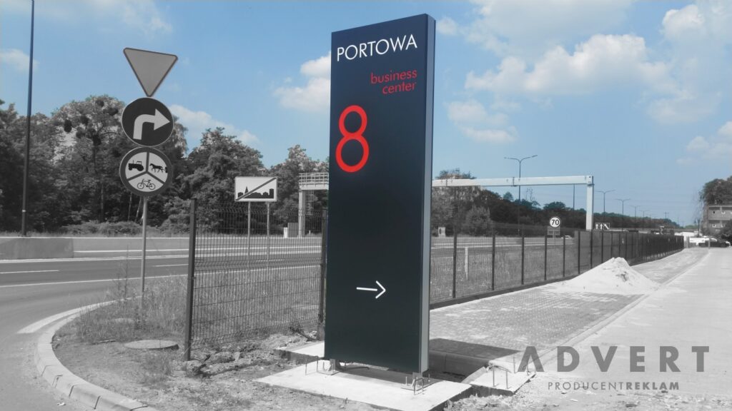 Pylon Portowa8 -Gliwice - producent reklam i pylonow advert